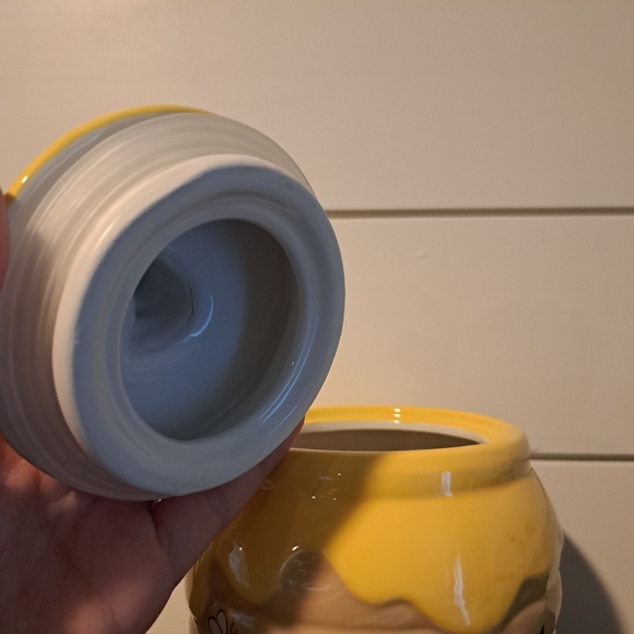 Winnie the pooh Hunny Pot with Lid - Picture 2 of 7